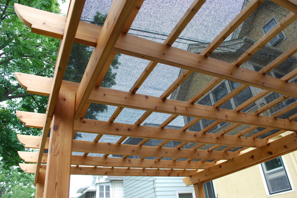 Pourquoi intégrer une pergola dans votre plan de construction