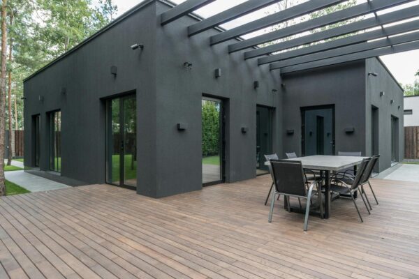 Choisir le Meilleur Revêtement pour une Terrasse Extérieure : Guide Complet